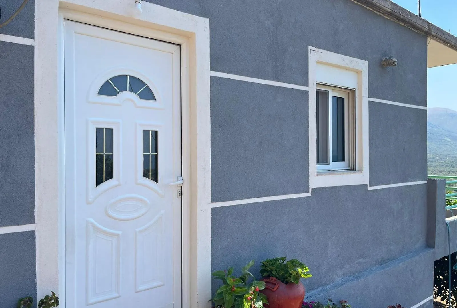 Villa Orgest Borsh Apartment
